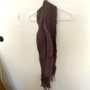 GUESS SCARF - BROWN WOOL